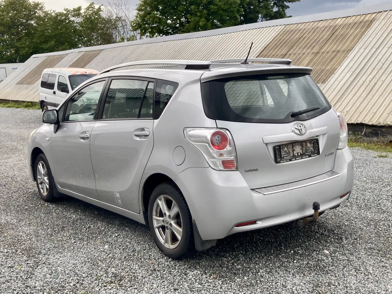 Billede 6 - Velholdt Toyota Sportsvan Nysynet