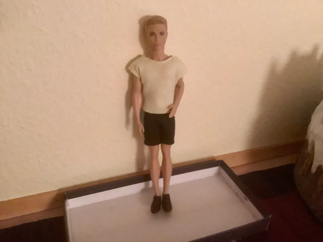 Billede 2 - Ken Barbie dukke fra Mattel.