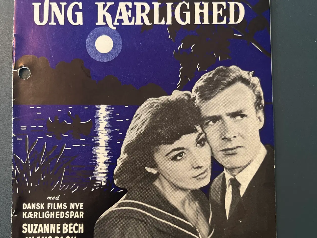 Billede 1 - Ung kærlighed