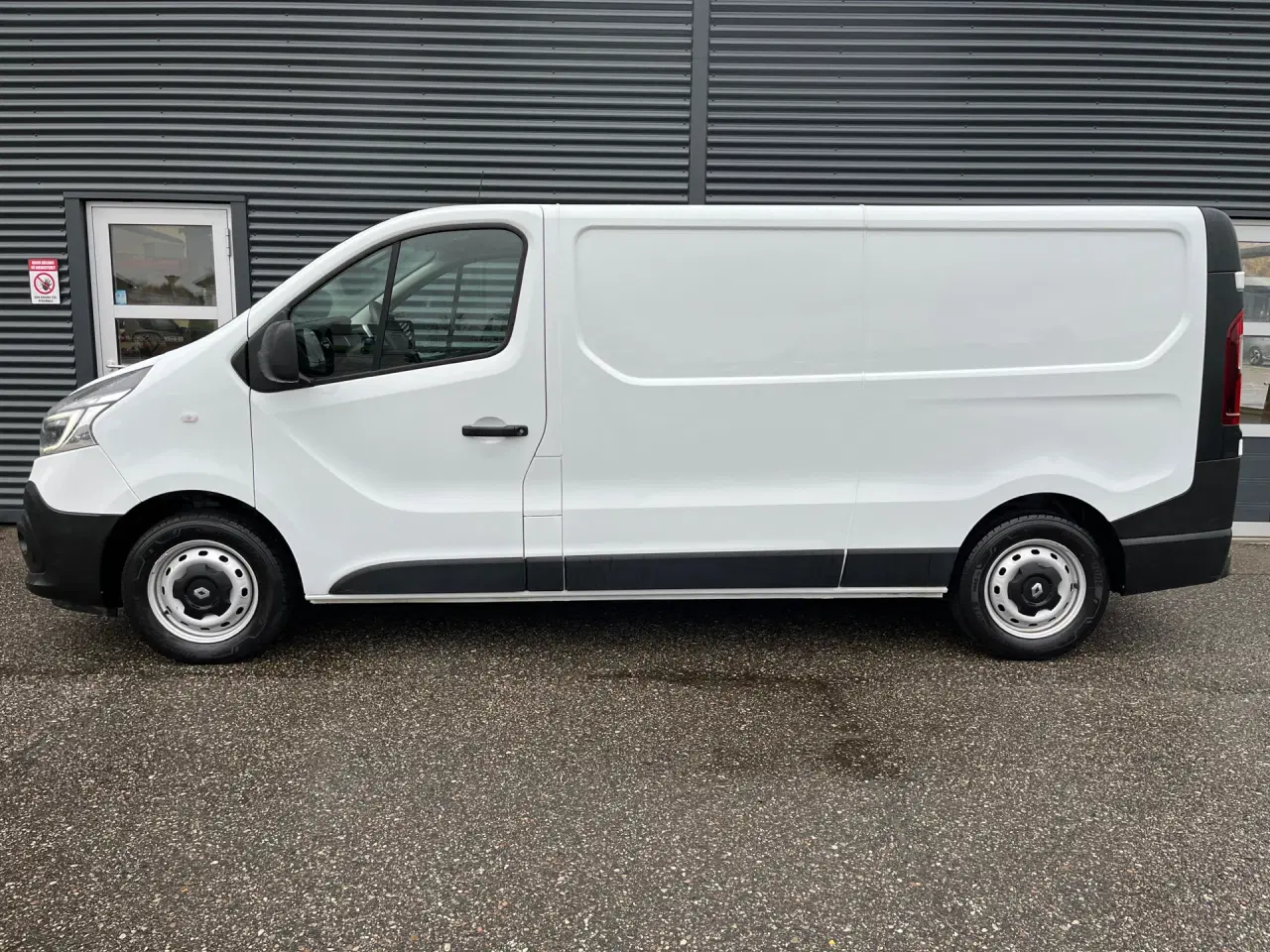 Billede 3 - Renault Trafic T29 L2H1 2,0 DCI 120HK Van 6g