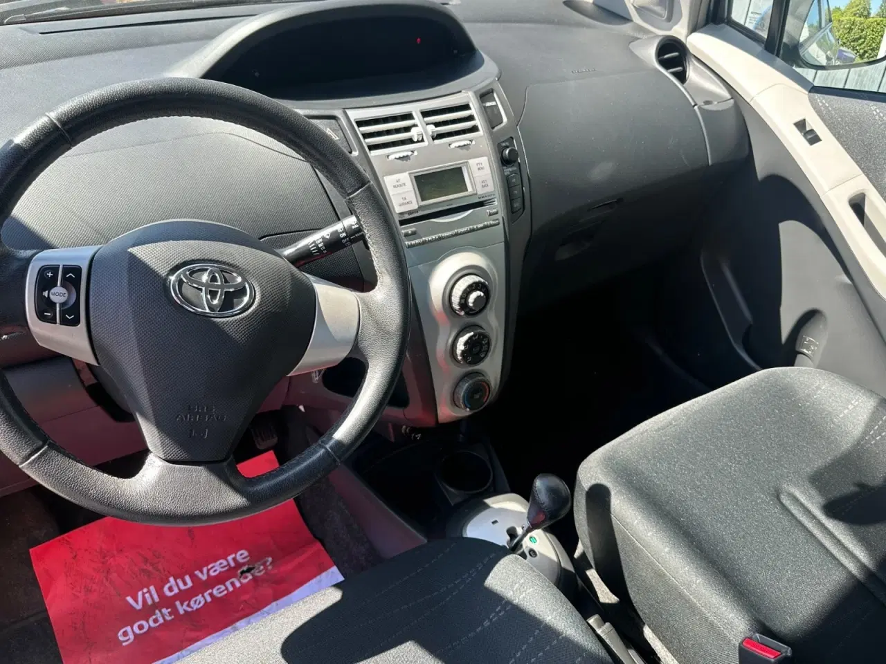 Billede 7 - Toyota Yaris 1,3 Sol M/M