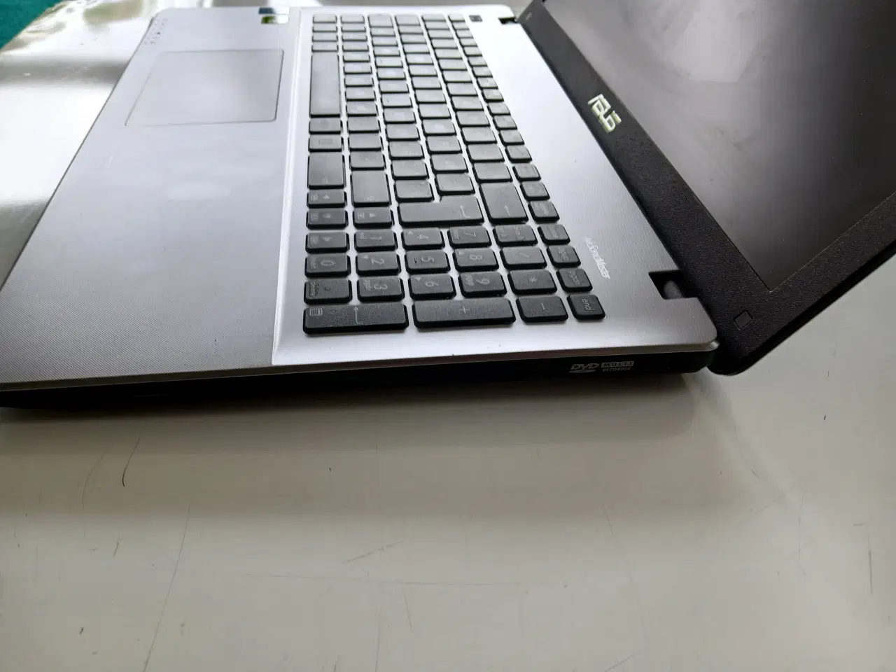 Billede 3 - 15,6”  ASUS F550L – PC
