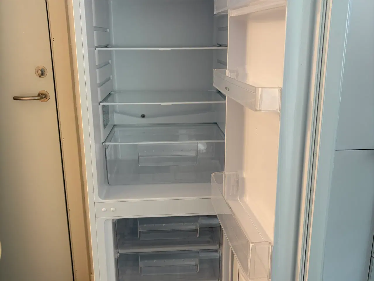 Billede 1 - Kølefryseskab til afhentning i Odense
