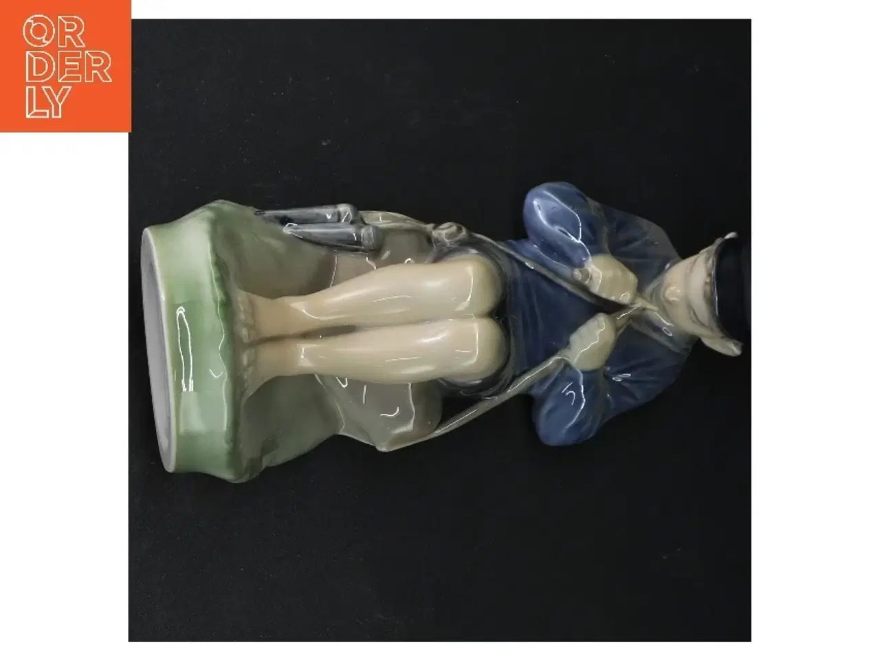 Billede 5 - Figur 905 fra Royal Copenhagen (str. 18 cm)