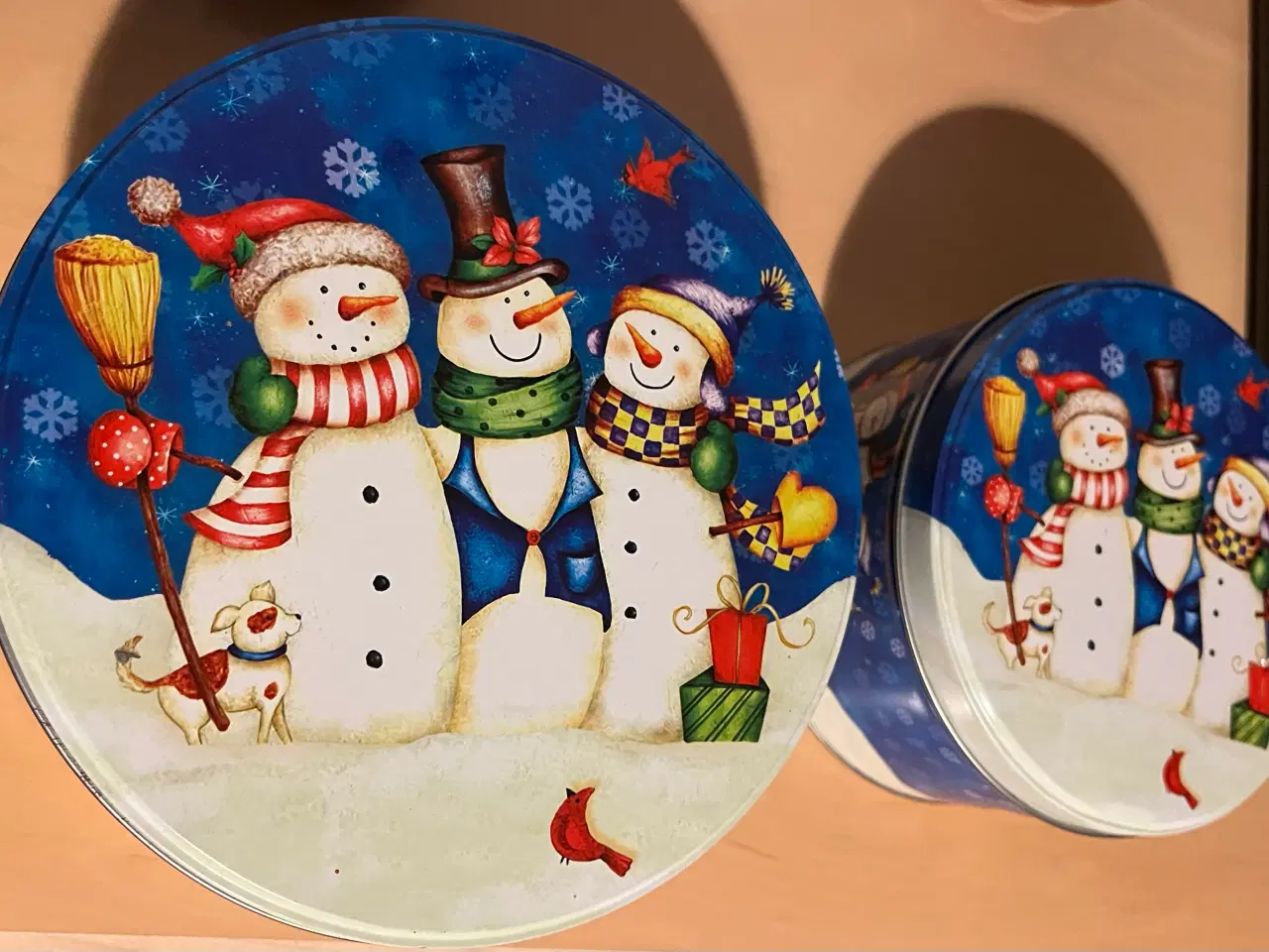 Billede 2 - Julemotiv 2 runde metaldåser med snemænd sæt