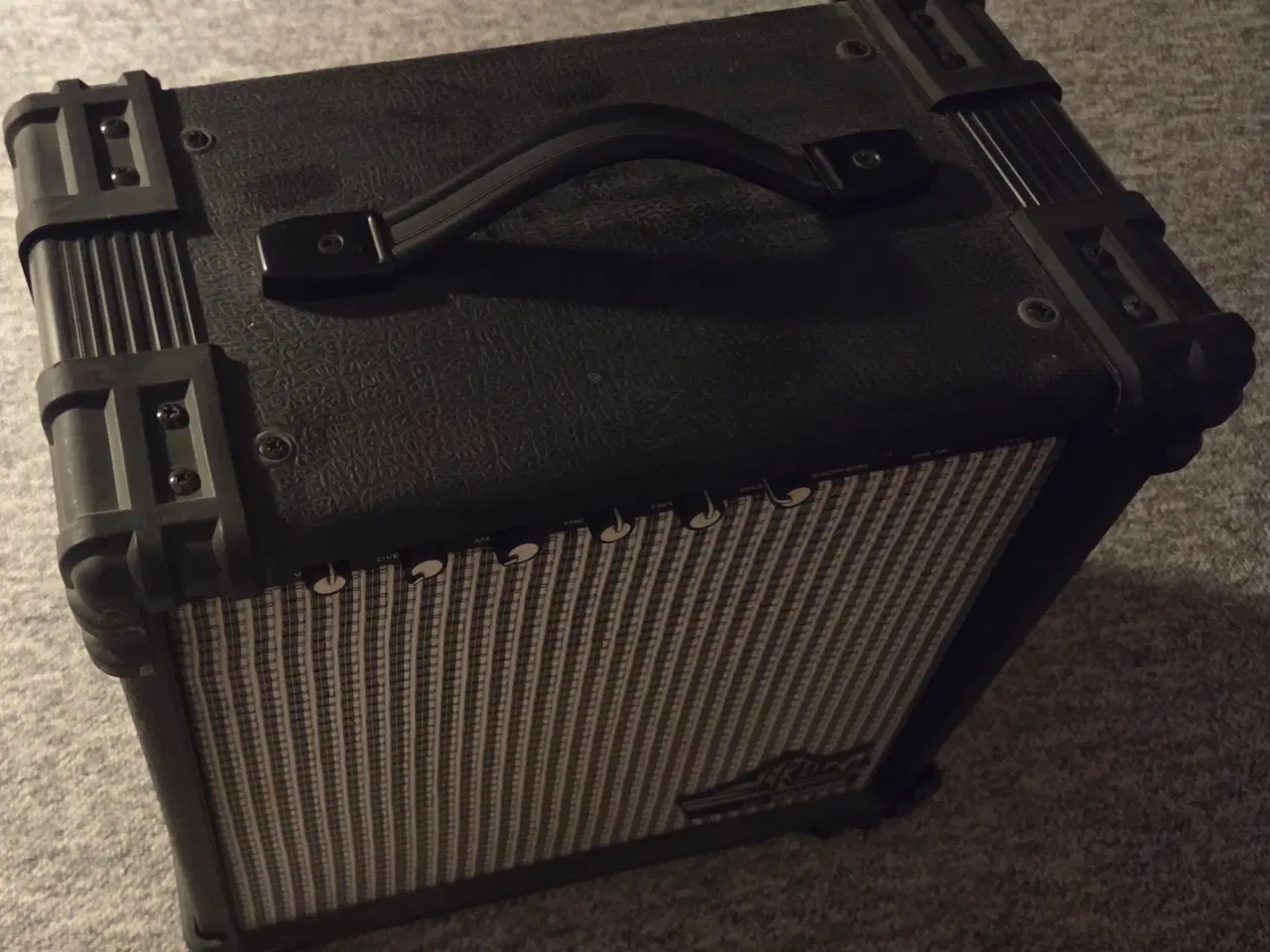 Billede 1 - Marlin by Hohner guitarforstærker (skratter)