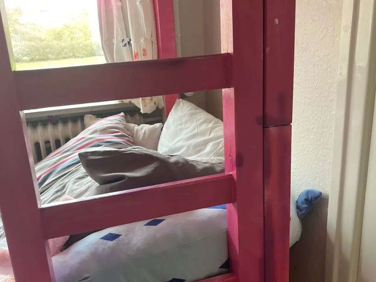 Billede 2 - Køjeseng i lyserød 