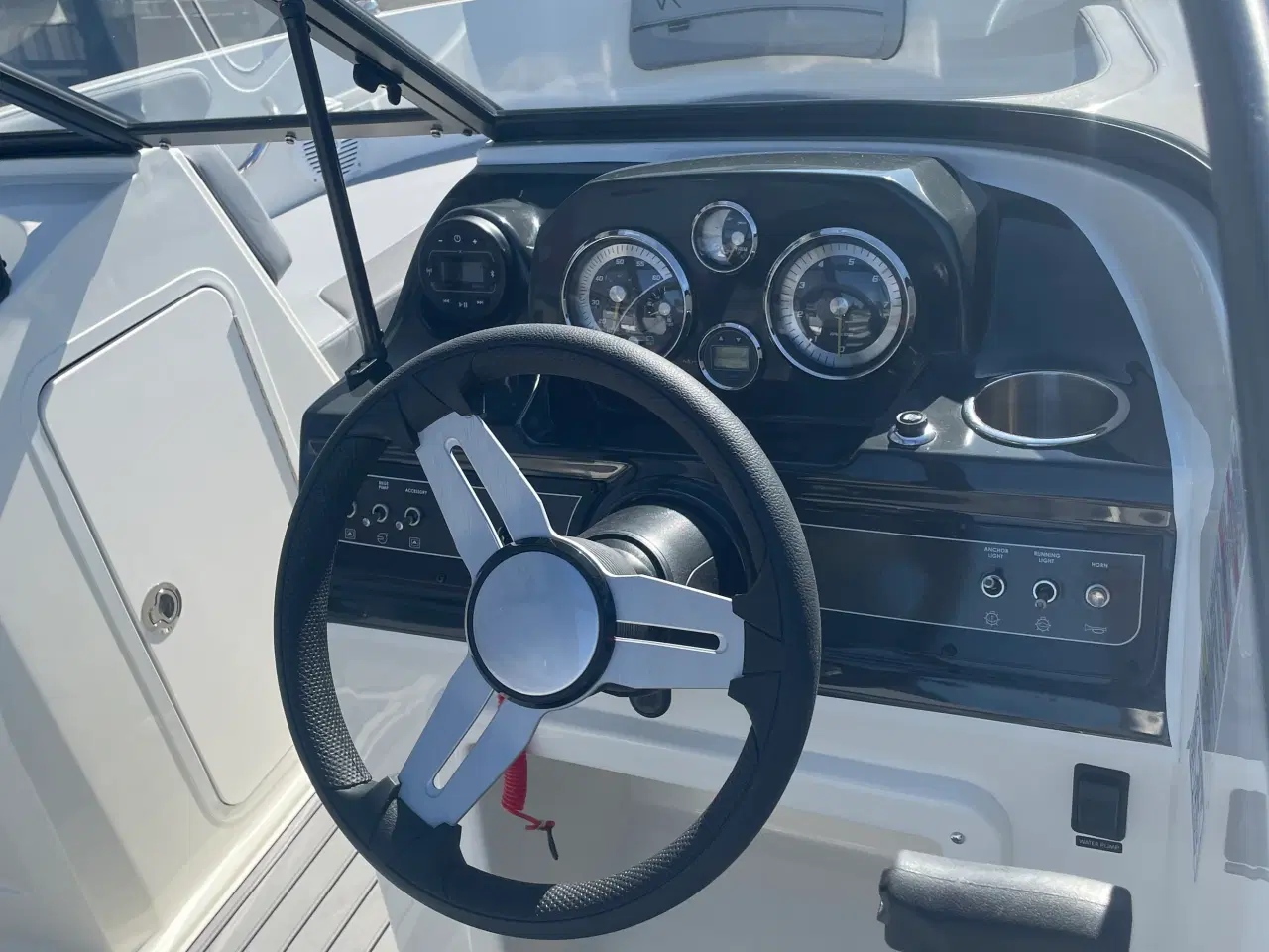 Billede 12 - Byliner VR4 Bowrider med F115 ProXS Mercury-EFI 4 takt