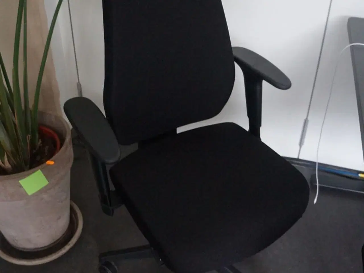 Billede 3 - Bord, stol, m.v.