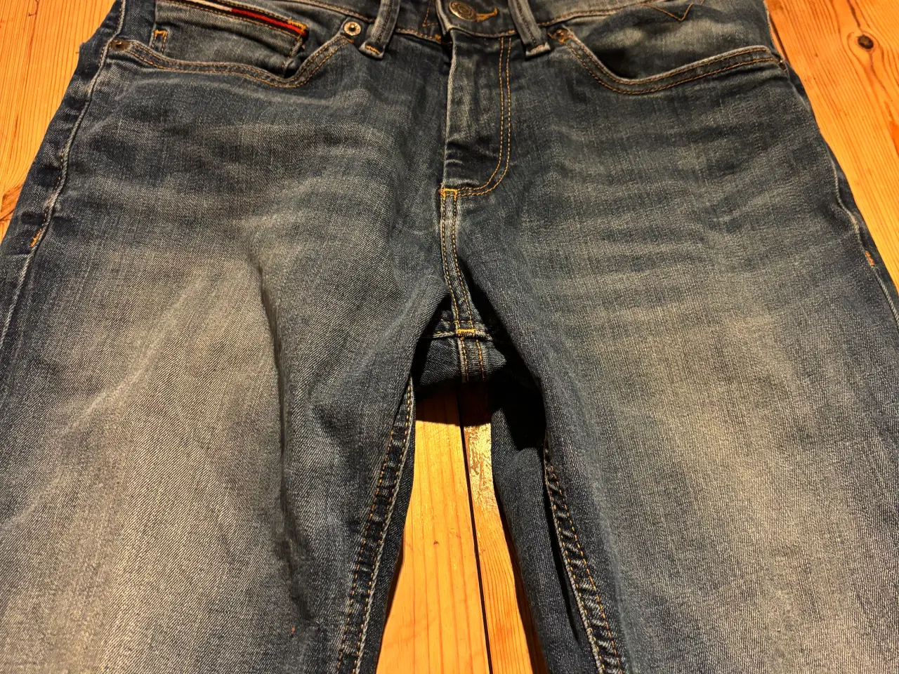 Billede 3 - Tommy jeans sælges 