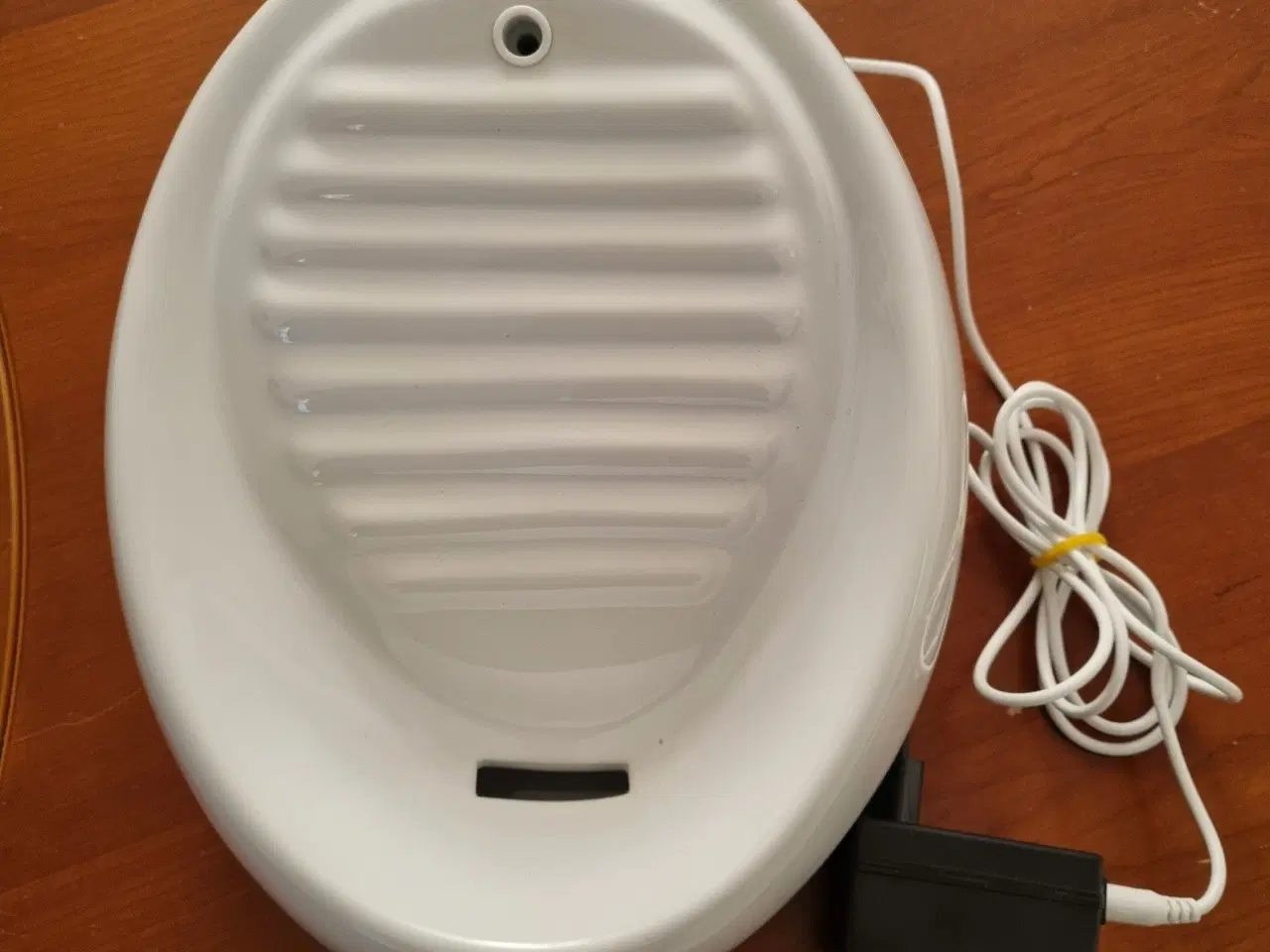 Billede 2 - Drikkefontæne / vandfontæne til kat