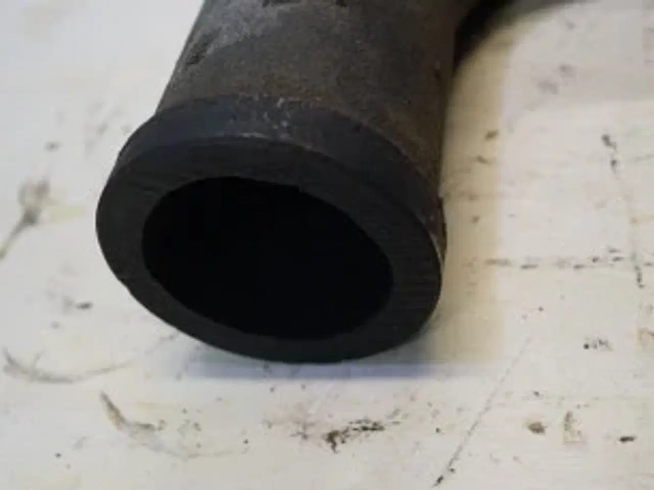 Billede 8 - Ford 2713E Udstødning 2702E9430A