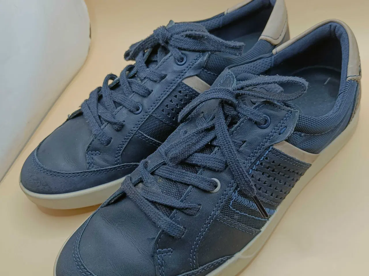 Billede 1 - Ecco mørkeblå 44str 