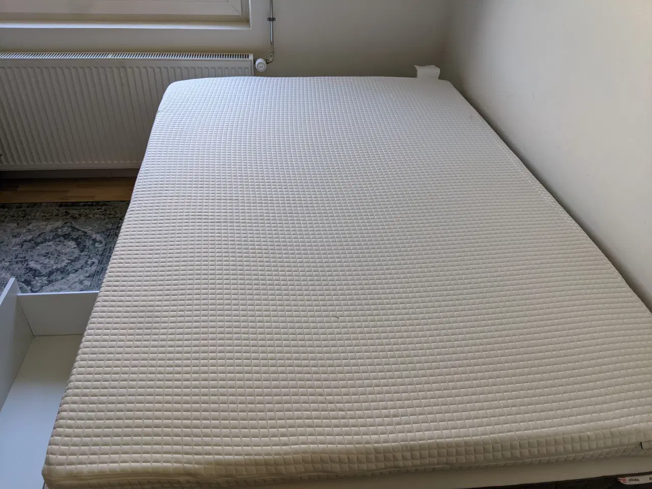 Billede 3 - IKEA BRIMNES BED WHITE 140X200CM  +matress +top
