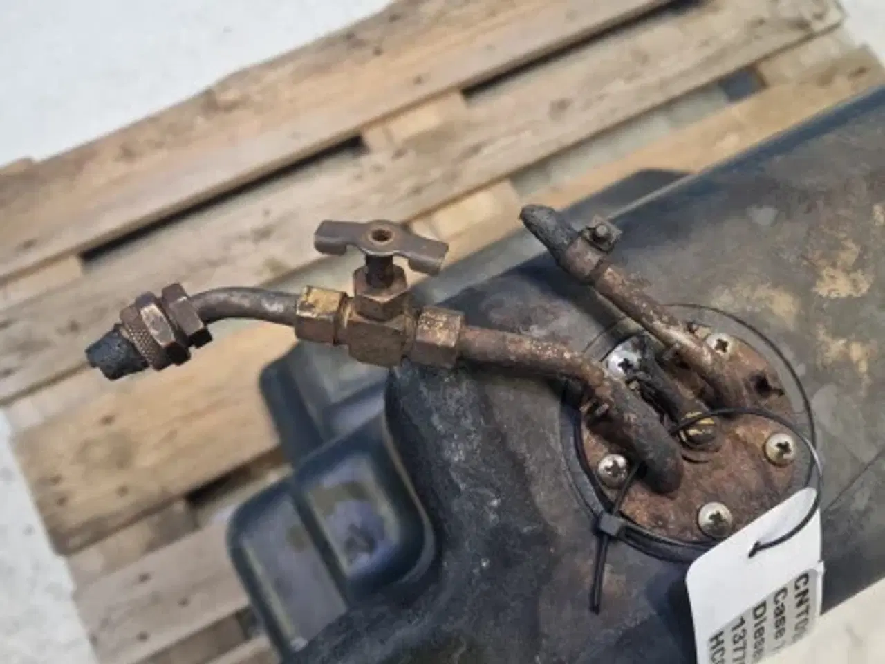 Billede 5 - Case 7130 Dieseltank 137700C4