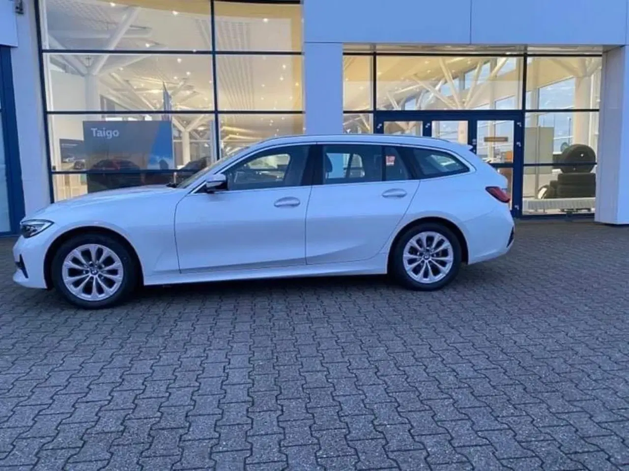 Billede 4 - Alufælge BMW med næsten nye vinterdæk 