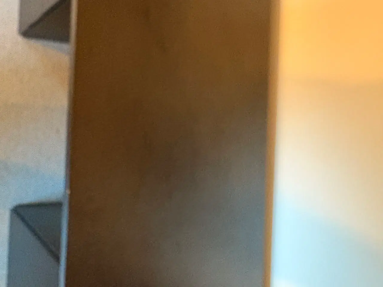 Billede 6 - Skrivebord sort og i pæn stand