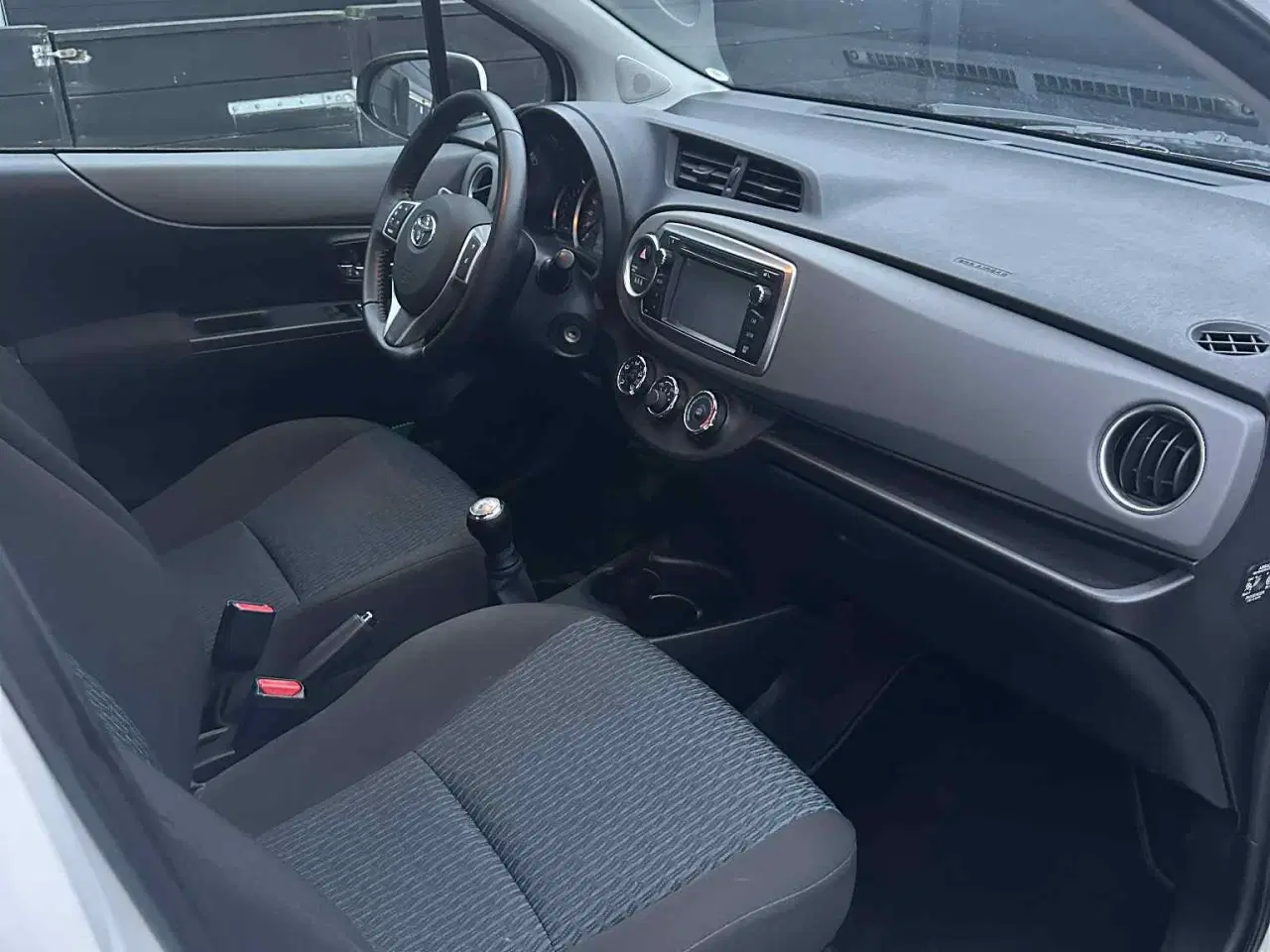 Billede 4 - Toyota Yaris 1,0 VVT-i T2 Touch - LAV KM