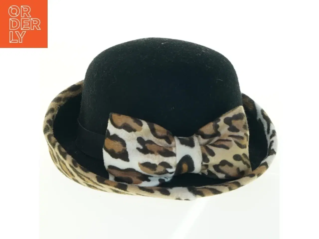 Billede 1 - Hat med leopardprintet bånd(str. 21x24x13 cm)