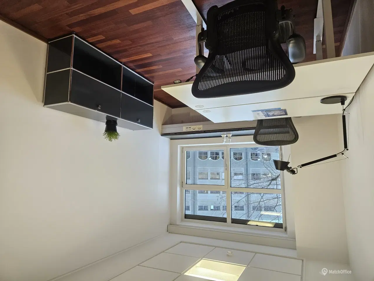 Billede 23 - Stilet arbejdsplads i byens teknologidistrikt