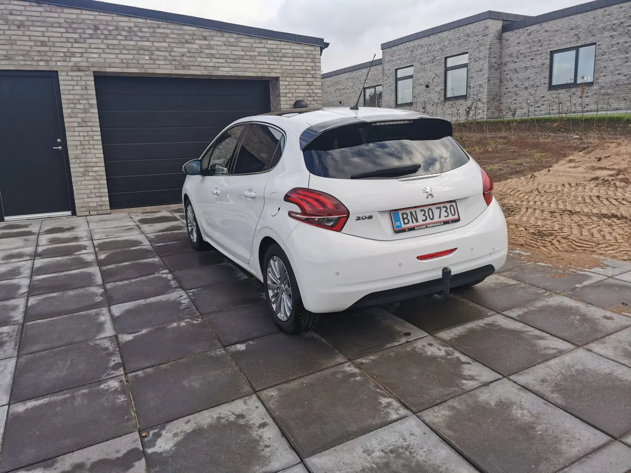 Billede 5 - Peugeot 1,6 BlueHDi 100 Desire Sky 5d
