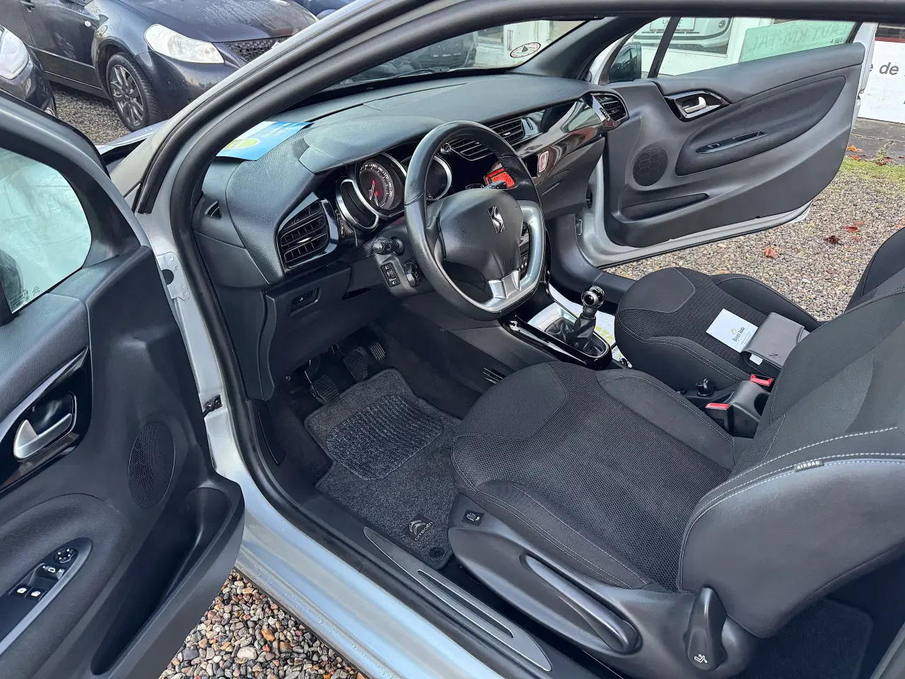 Billede 10 - Citroen DS3 1.2 VTI Style Nysyn Super Lækker bil