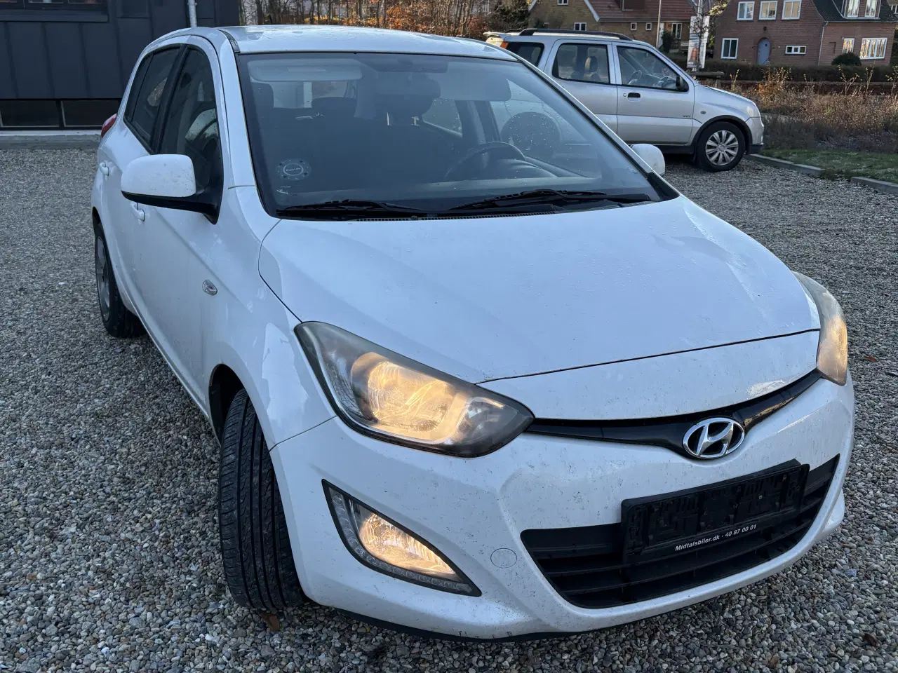 Billede 2 - Hyundai i20 1,2 benzin 5dørs fra 2013. Billig bil!