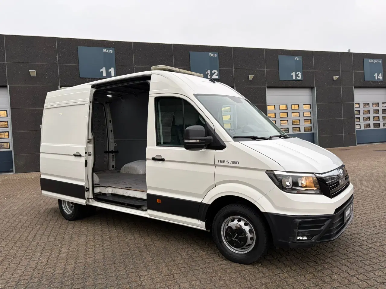 Billede 8 - MAN TGE 5.180 A8 L3H3, Kassevogn