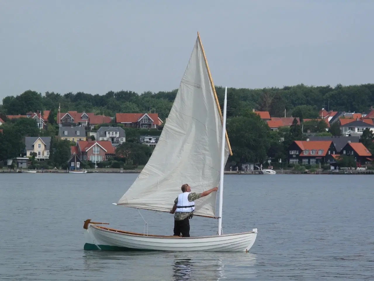 Billede 1 - EA, 14 fods spidsgattet jolle fra 1949