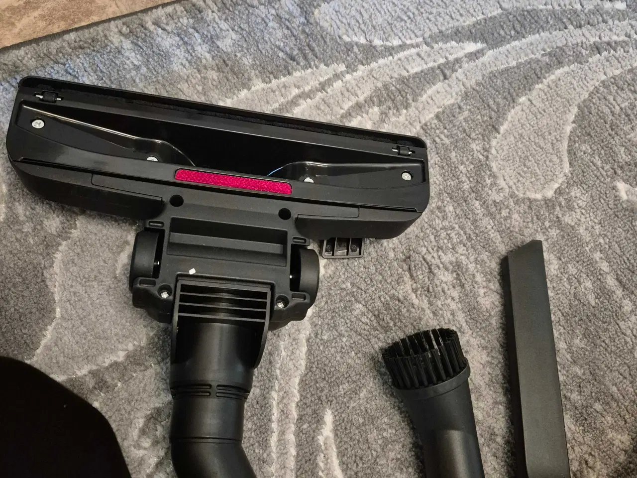 Billede 2 - Epiq Håndstøvsuger 600W