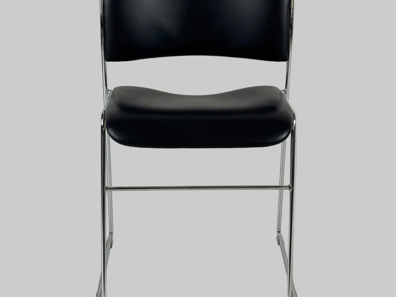 Billede 3 - HOWE 40/4 Stol – Sort Læder/Krom Stel