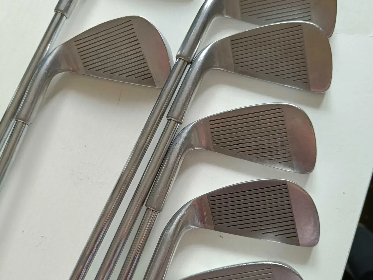 Billede 13 - Dunlop golfkøller sæt med standbag og stålskafter.