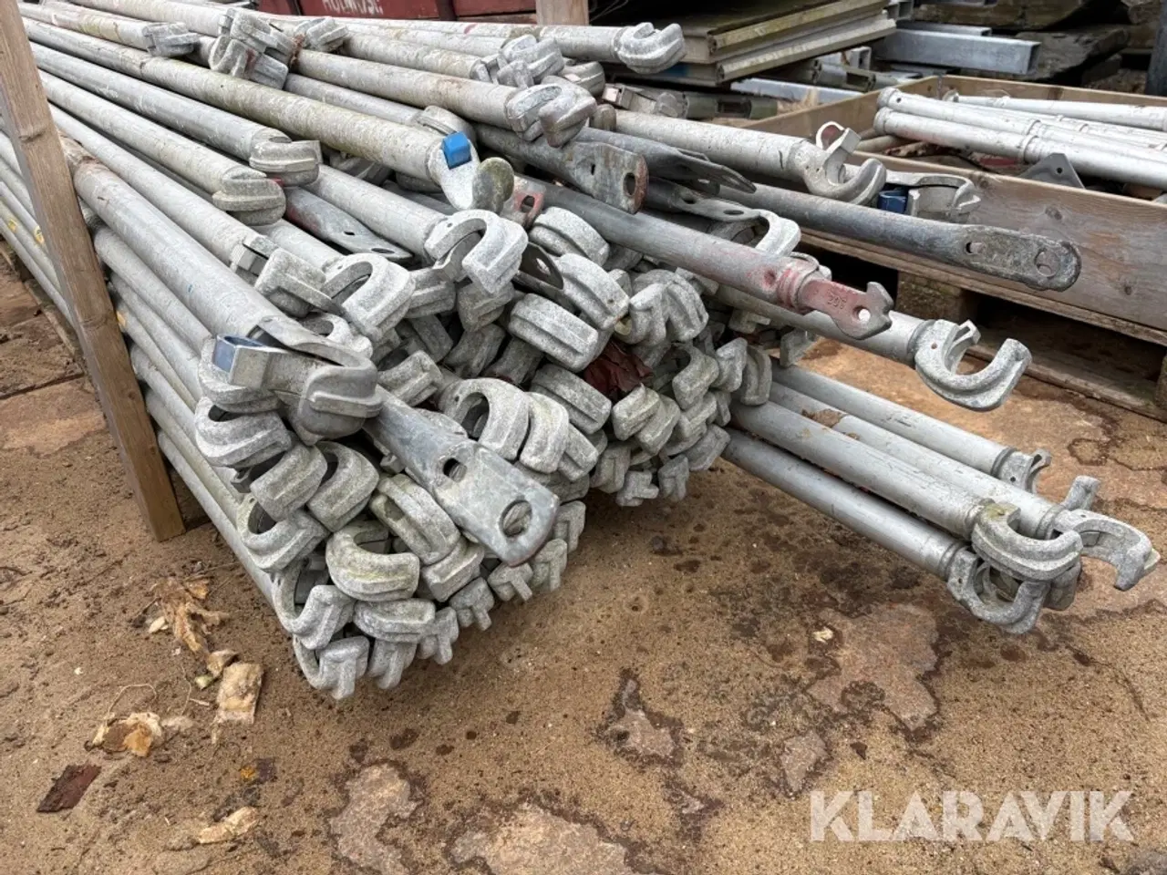 Billede 3 - Stillads Jumbo og andre rullestillads diverse andet 8 blandede paller samlet lot