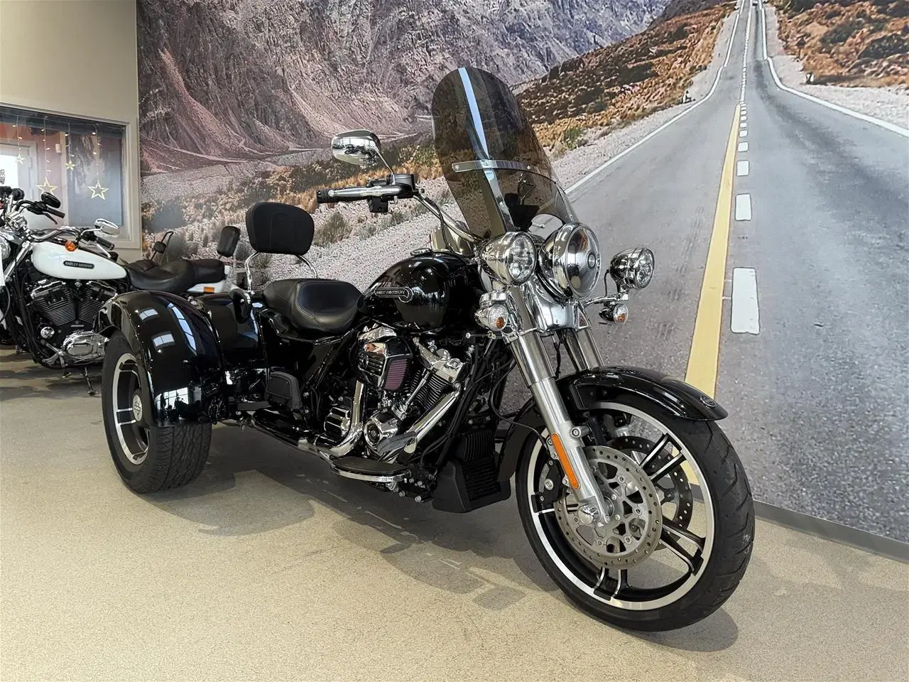 Billede 2 - Harley-Davidson FLRT Freewheeler Trike 114"