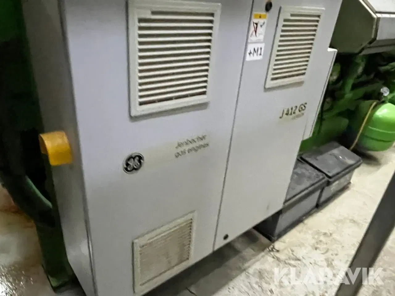 Billede 10 - Biogas motor med generator og styrerskab