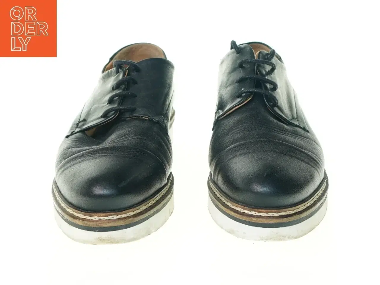 Billede 3 - Sko (str. 39)