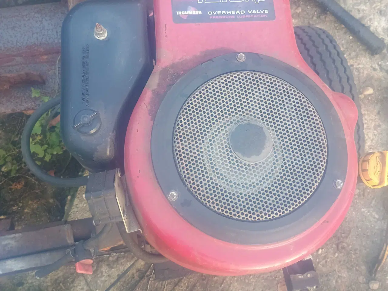 Billede 1 - Tecumseh 12.5hk motor fra havetraktor kører