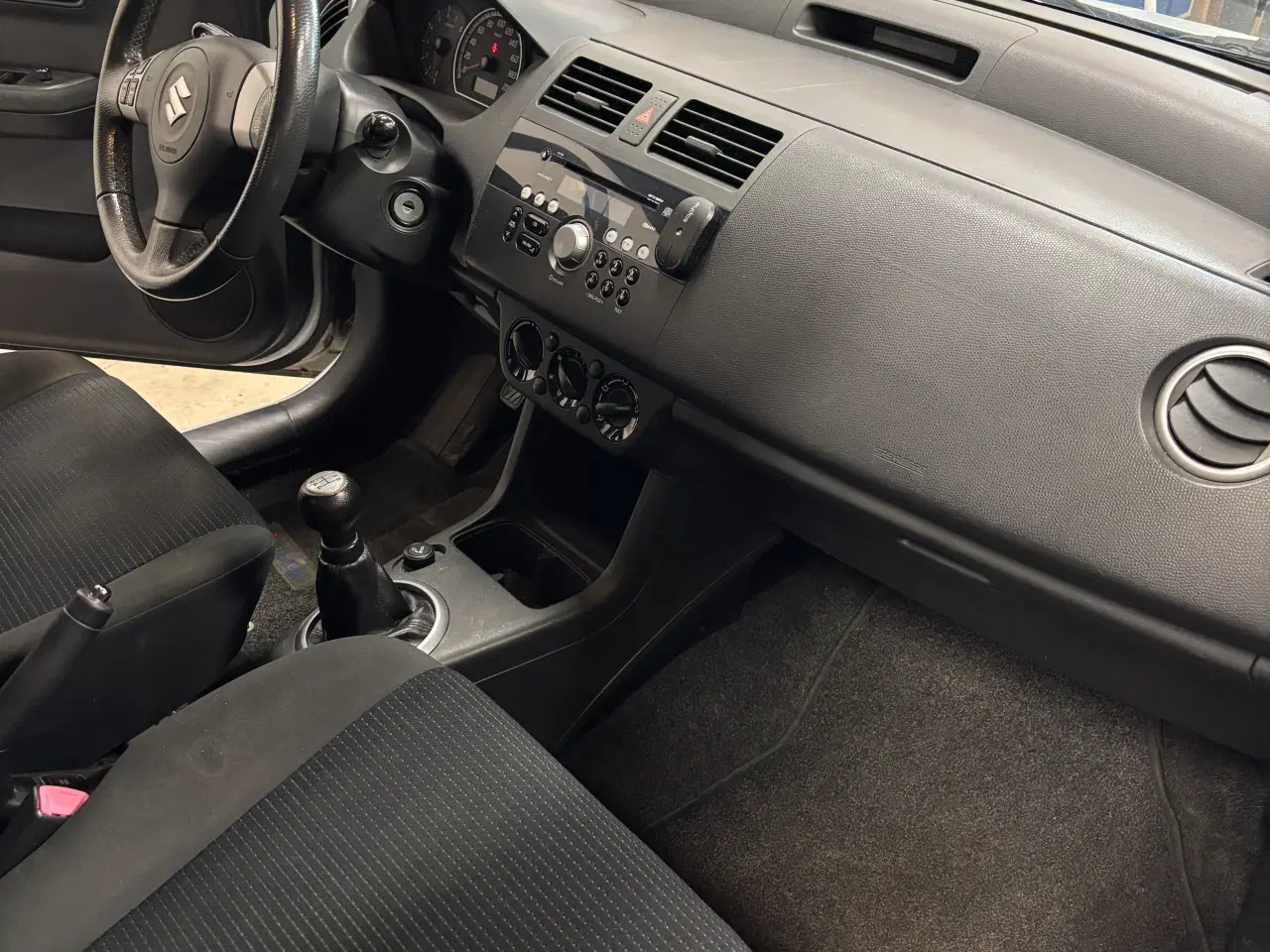 Billede 8 - Suzuki Swift 1,5GL 5 dørs