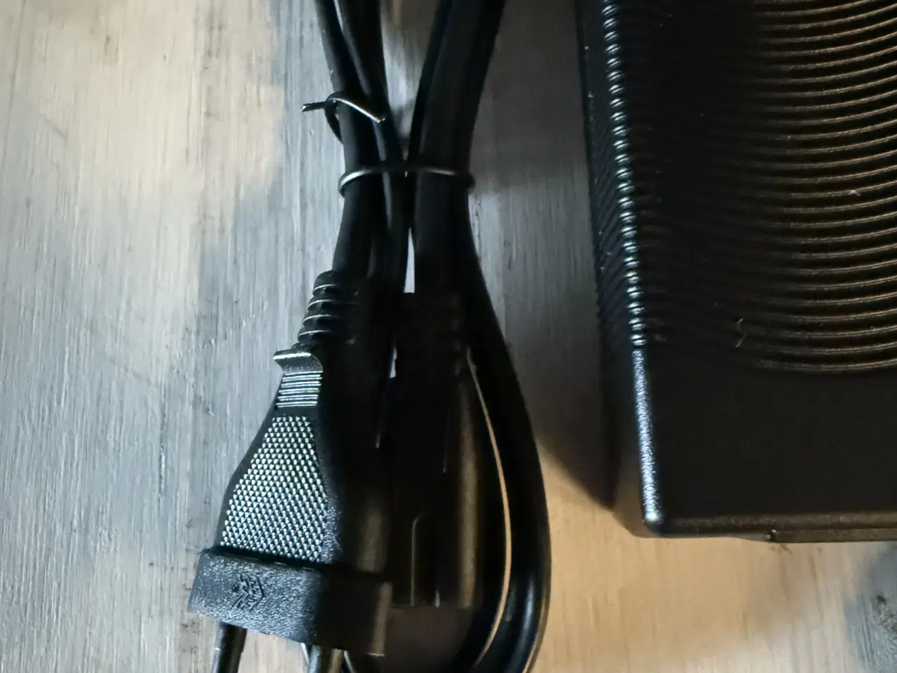 Billede 3 - SOUNDBOKS Oplader-strømforsyning-charger-Lader