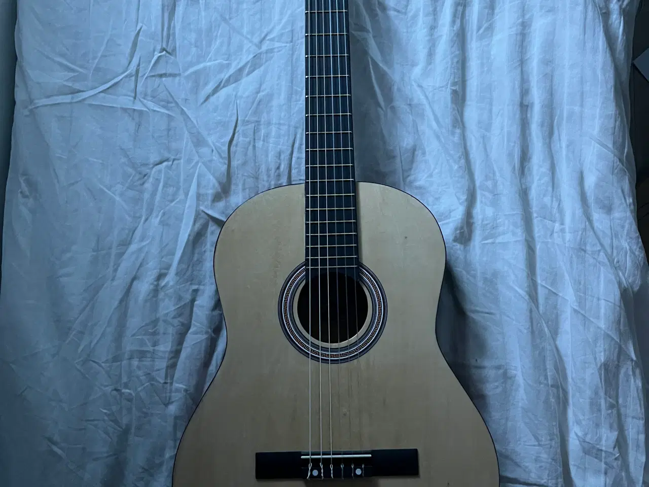 Billede 1 - Klassisk 39” guitar pack fra Max Music