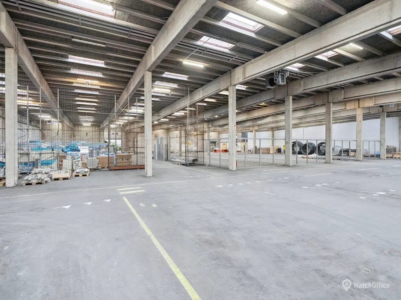 Billede 13 - Højloftet lagerlokale til leje på Naverland med stor fleksibilitet og all inklusive