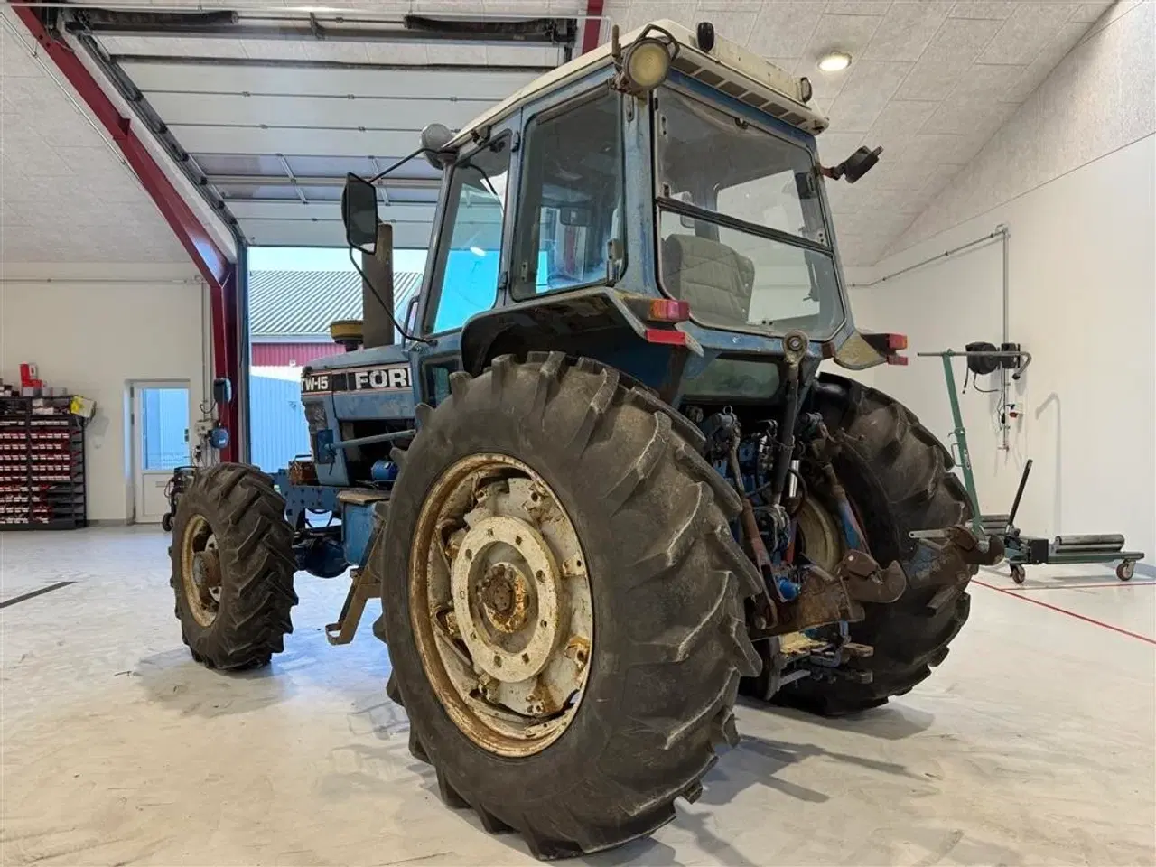 Billede 6 - Ford TW 15 MED NÆSTEN NYE DÆK!