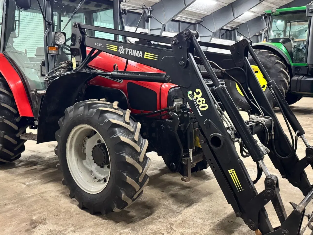 Billede 6 - Massey Ferguson 4225 Med læsser