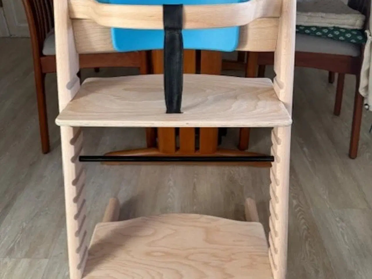 Billede 1 - Trip Trap Højstol NY MODEL i Massiv Bøg Lys Natur.