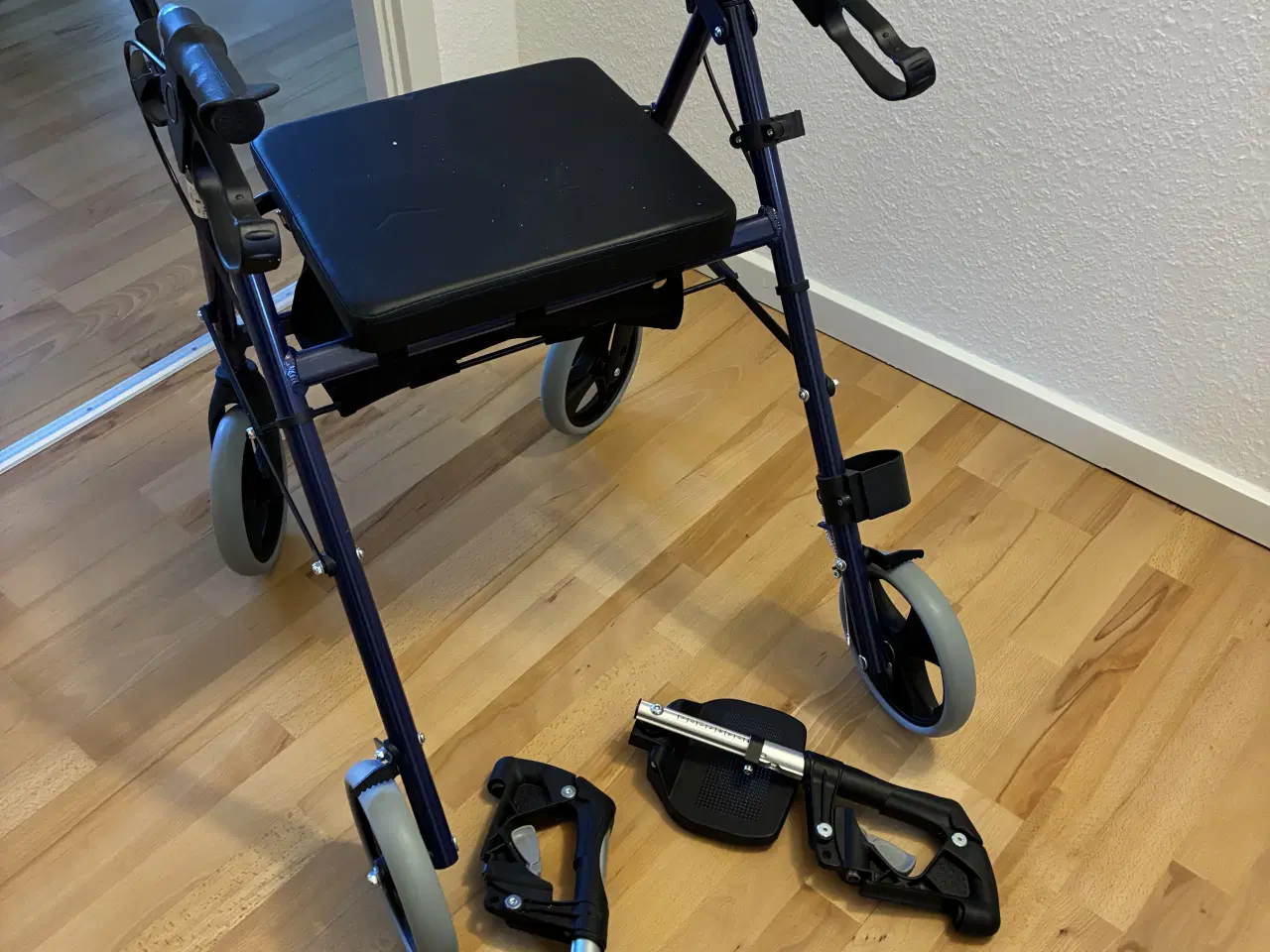 Billede 1 - Rollator