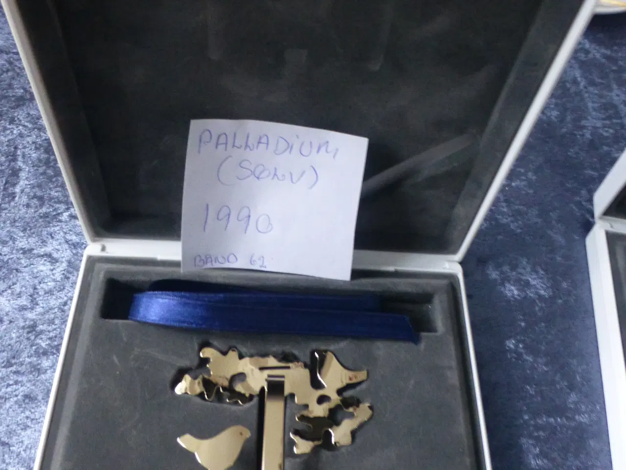 Billede 1 - 1990 Uro i Palladium