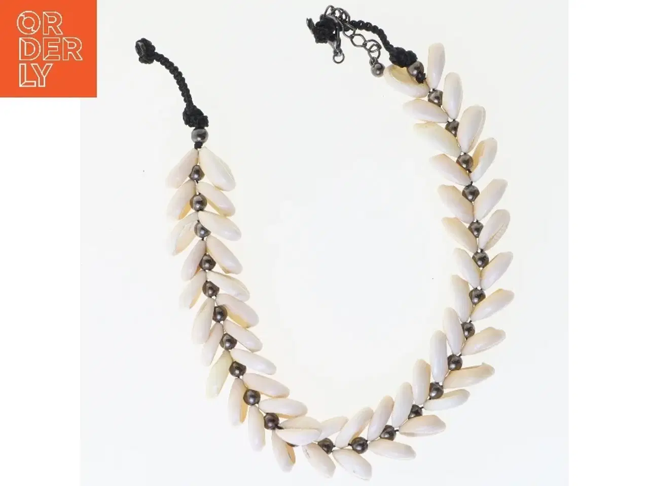 Billede 1 - Perlehalskæde med skaller (str. 35 cm)