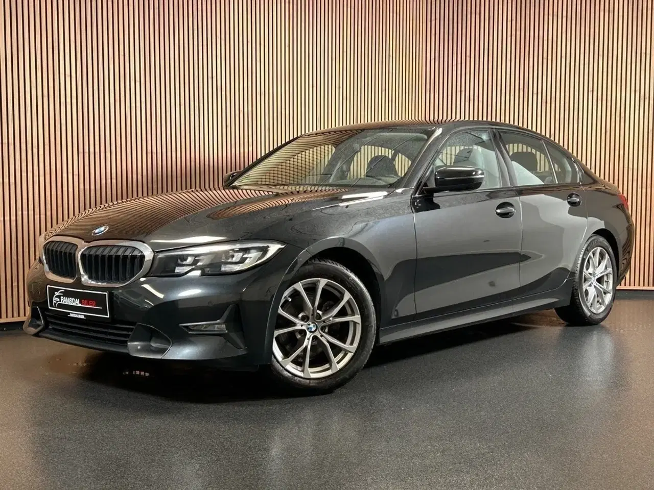 Billede 1 - BMW 320d 2,0 Sport Line aut.