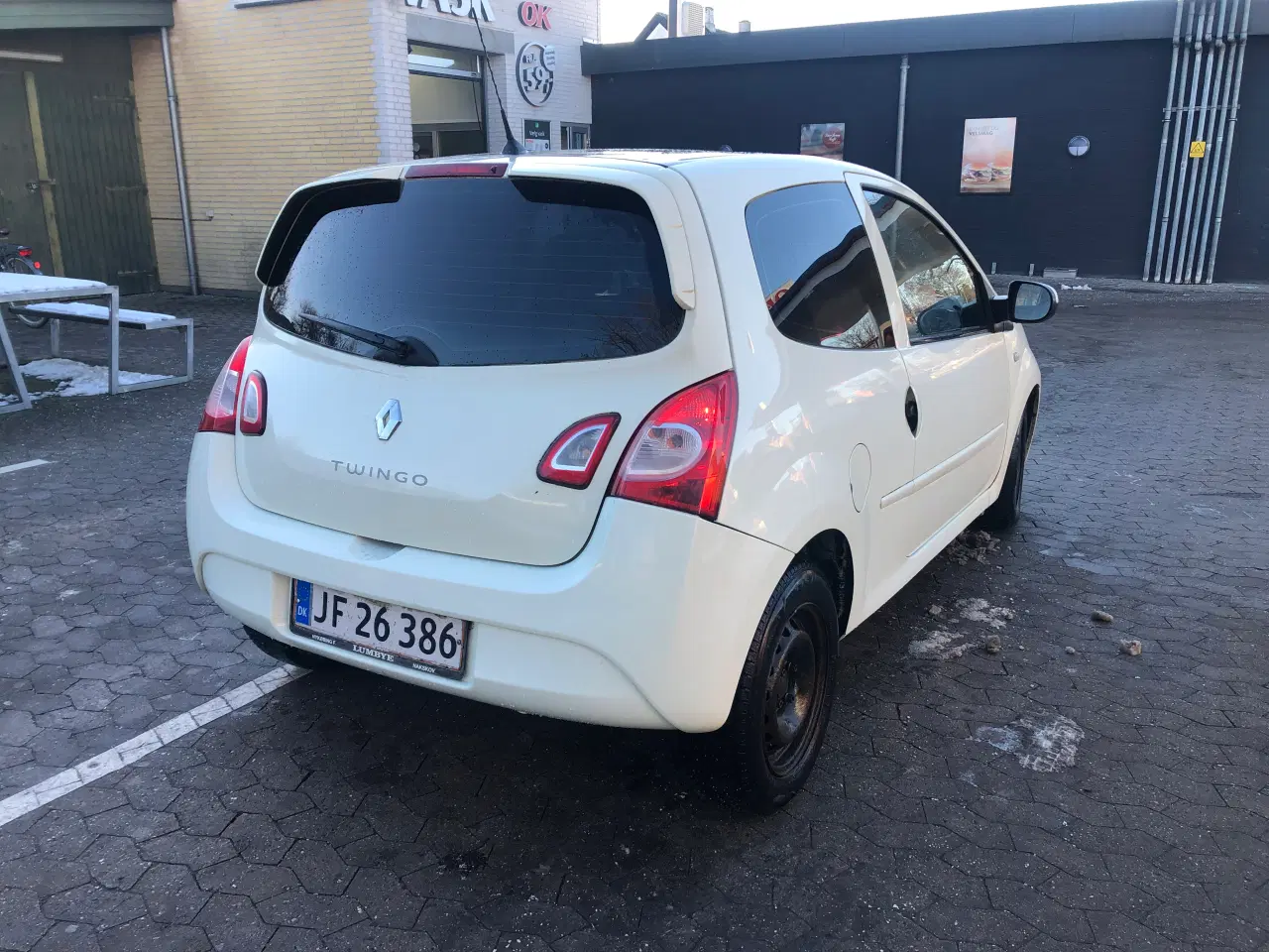 Billede 4 - FIN ØKONOMISK BIL