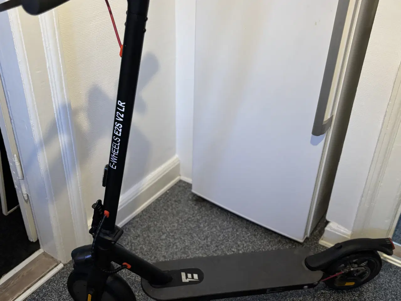 Billede 2 - El løbehjul E-wheels E2S V2 Pro LR – fremstår ny